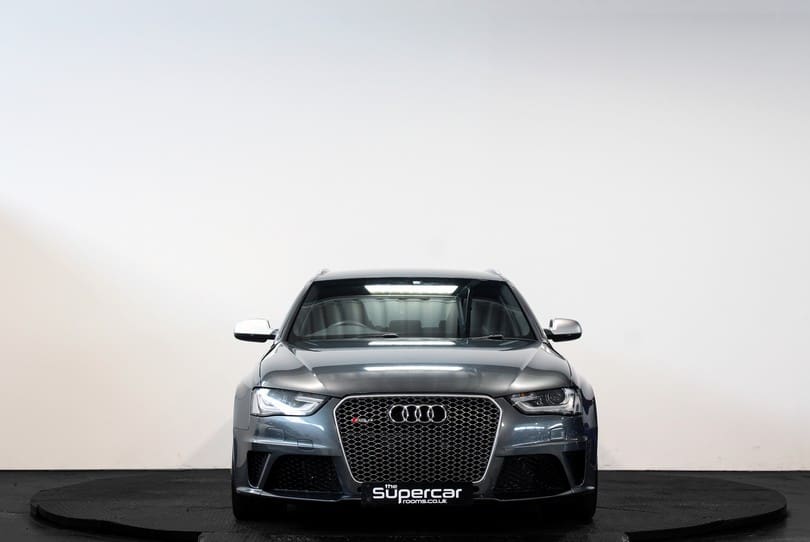 Audi Rs4 Sport Edition The Supercar Rooms (8)