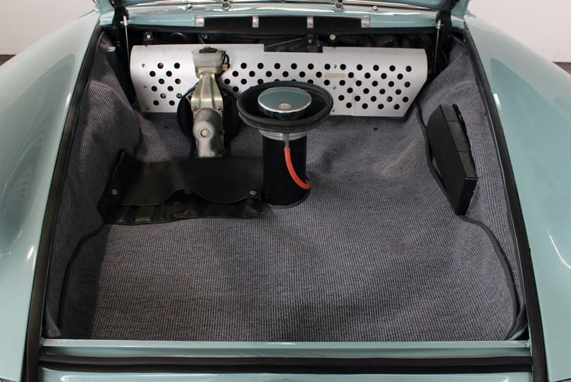 Porsche 911 Restomod The Supercar Rooms (24)