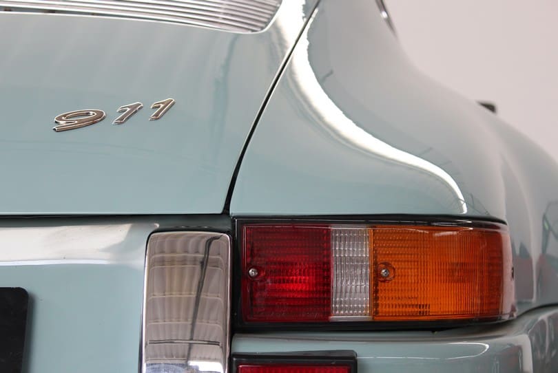 Porsche 911 Restomod The Supercar Rooms (33)