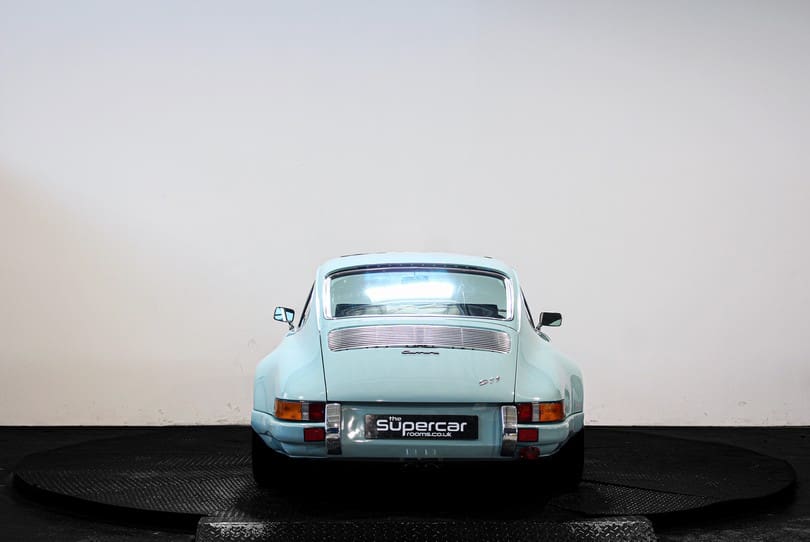 Porsche 911 Restomod The Supercar Rooms (4)