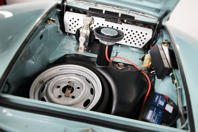 Porsche 911 Restomod The Supercar Rooms (42)