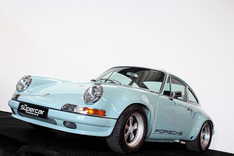 Porsche 911 Restomod The Supercar Rooms (69)