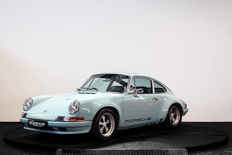 Porsche 911 Restomod The Supercar Rooms (7)