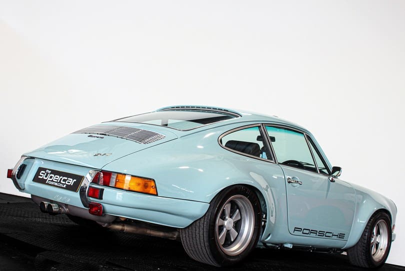 Porsche 911 Restomod The Supercar Rooms (70)