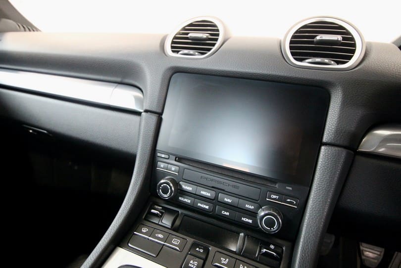 Porsche Cayman 718 The Supercar Rooms (15)