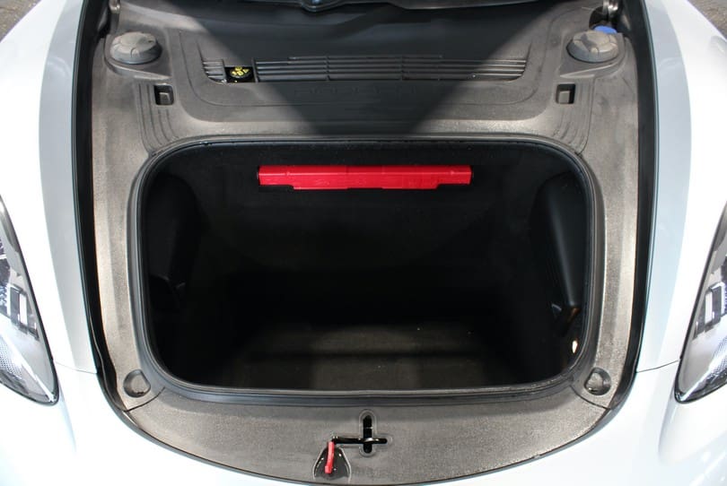 Porsche Cayman 718 The Supercar Rooms (25)