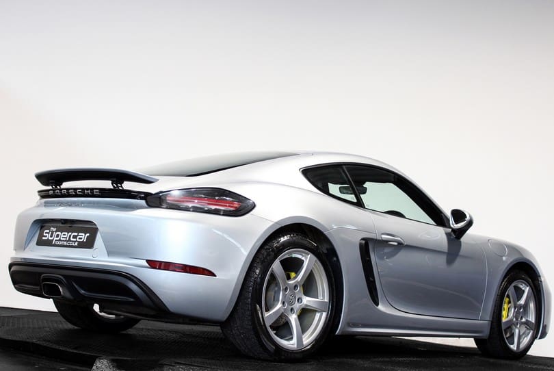 Porsche Cayman 718 The Supercar Rooms (44)