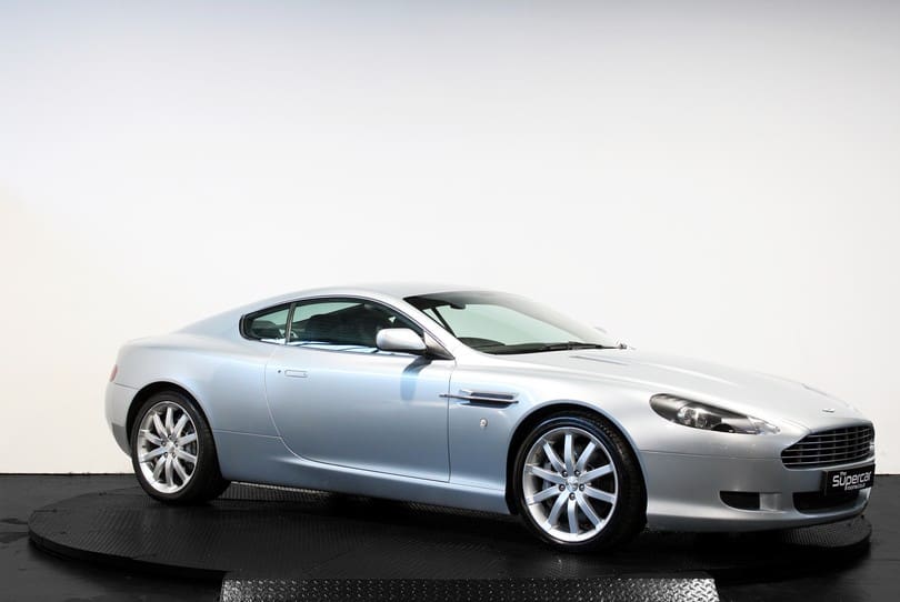 Aston Martin Db9 The Supercar Rooms (1)