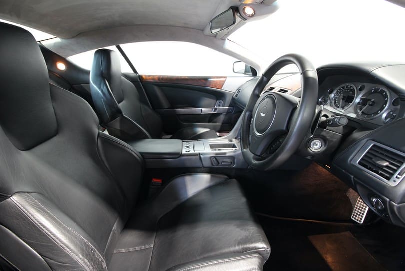 Aston Martin Db9 The Supercar Rooms (10)