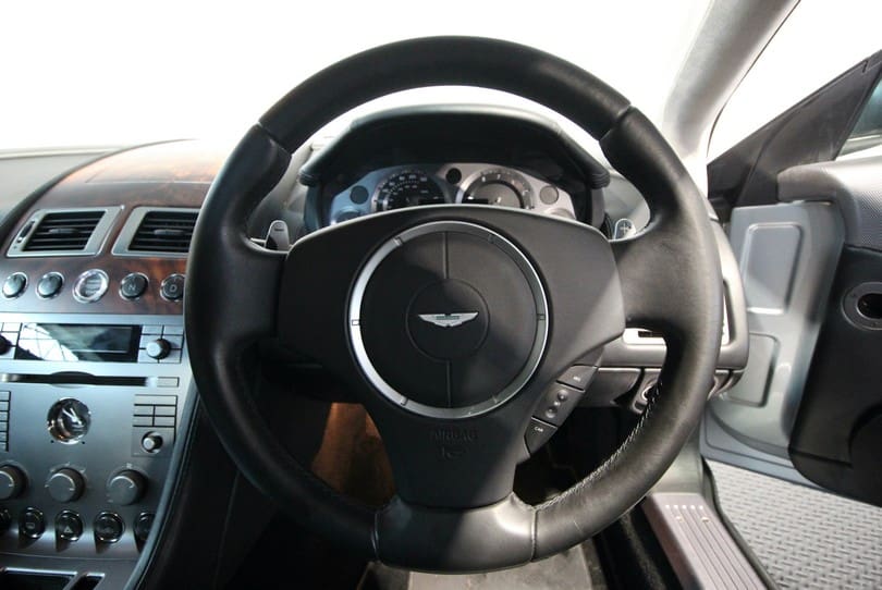 Aston Martin Db9 The Supercar Rooms (13)