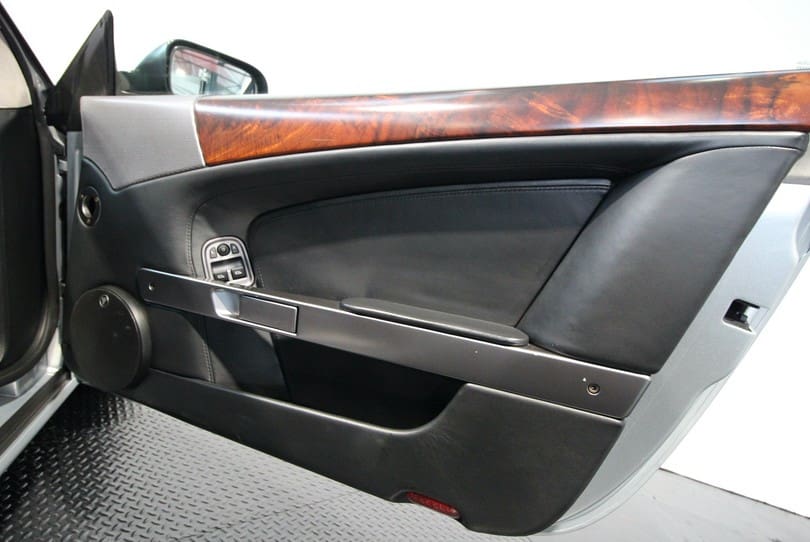 Aston Martin Db9 The Supercar Rooms (19)