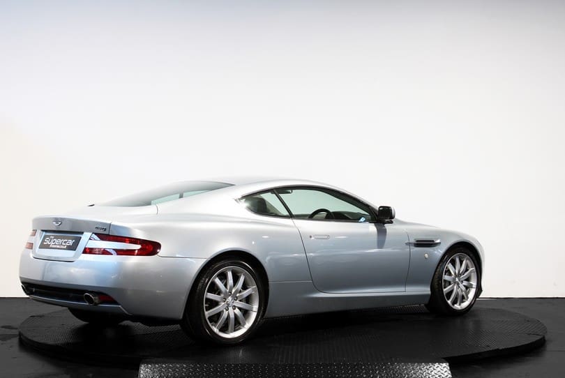 Aston Martin Db9 The Supercar Rooms (3)