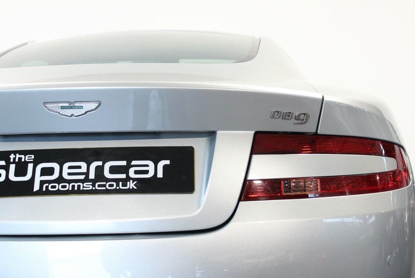 Aston Martin Db9 The Supercar Rooms (32)