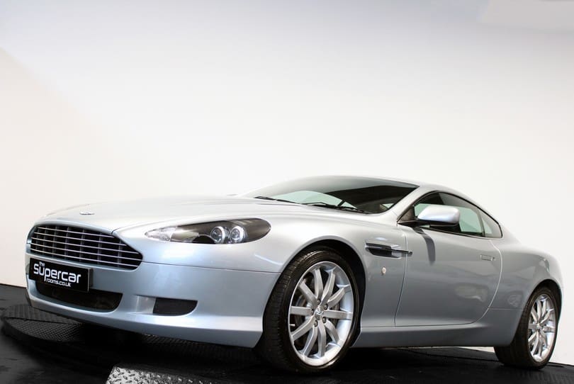 Aston Martin Db9 The Supercar Rooms (41)