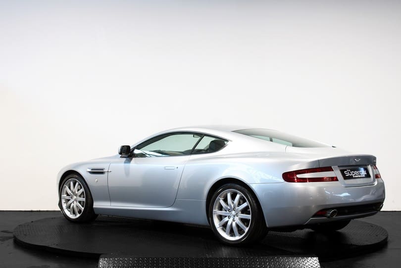 Aston Martin Db9 The Supercar Rooms (5)