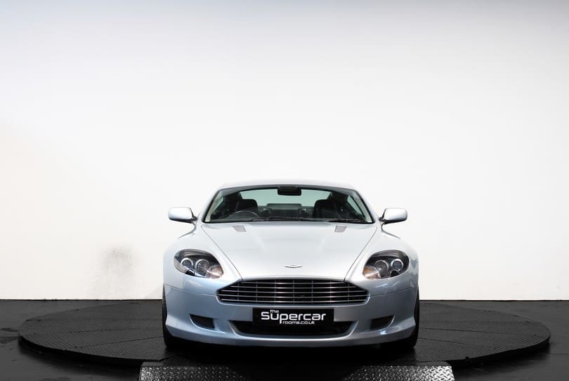 Aston Martin Db9 The Supercar Rooms (8)