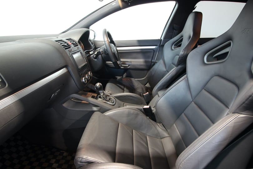 Vw Golf R32 The Supercar Rooms (11)