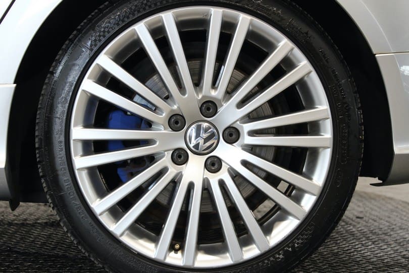 Vw Golf R32 The Supercar Rooms (27)