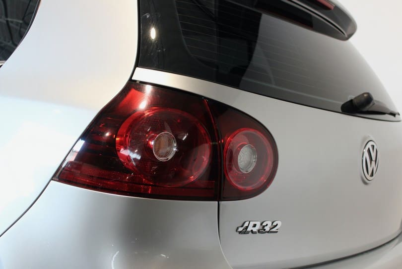 Vw Golf R32 The Supercar Rooms (37)