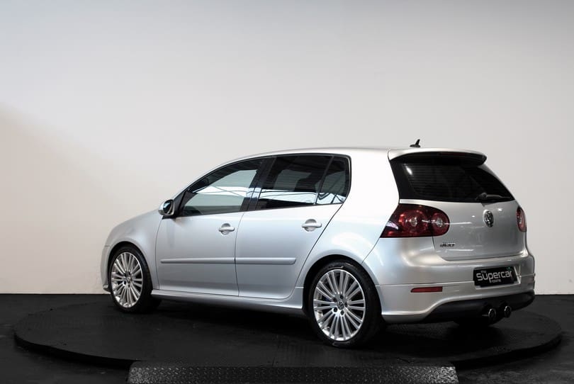 Vw Golf R32 The Supercar Rooms (5)