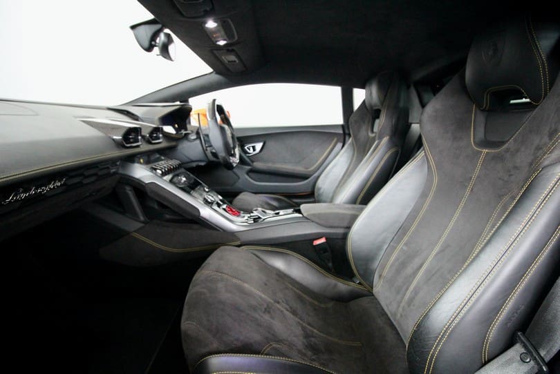 Lamborghini Huracan The Supercar Rooms (11)