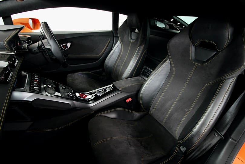 Lamborghini Huracan The Supercar Rooms (33)