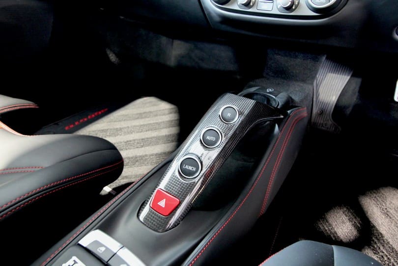 Ferrari 488 Gtb The Supercar Rooms (14)