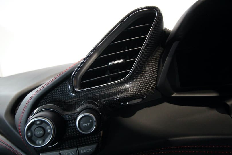 Ferrari 488 Gtb The Supercar Rooms (20)