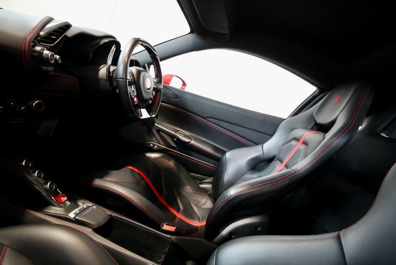 Ferrari 488 Gtb The Supercar Rooms (27)