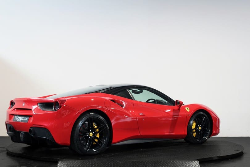 Ferrari 488 Gtb The Supercar Rooms (3)