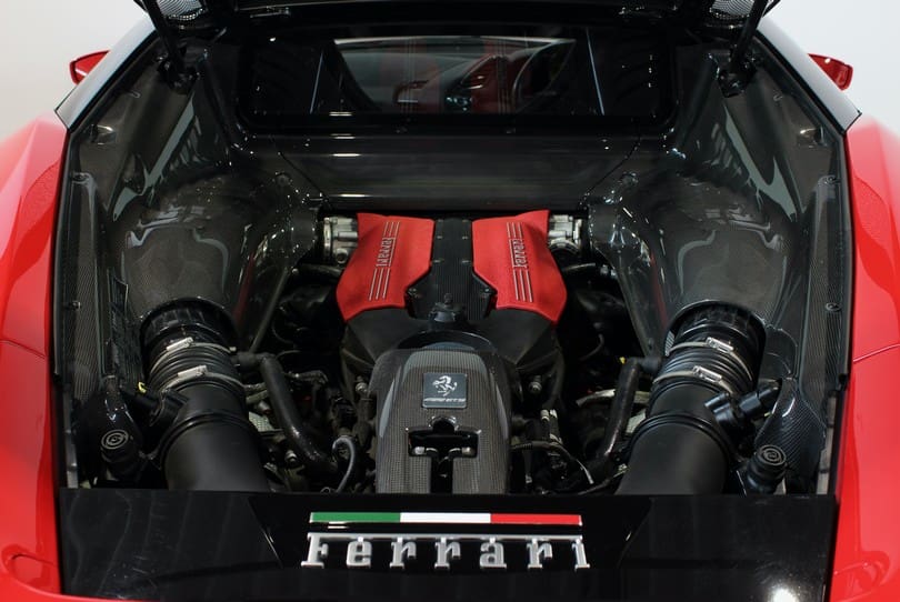 Ferrari 488 Gtb The Supercar Rooms (36)