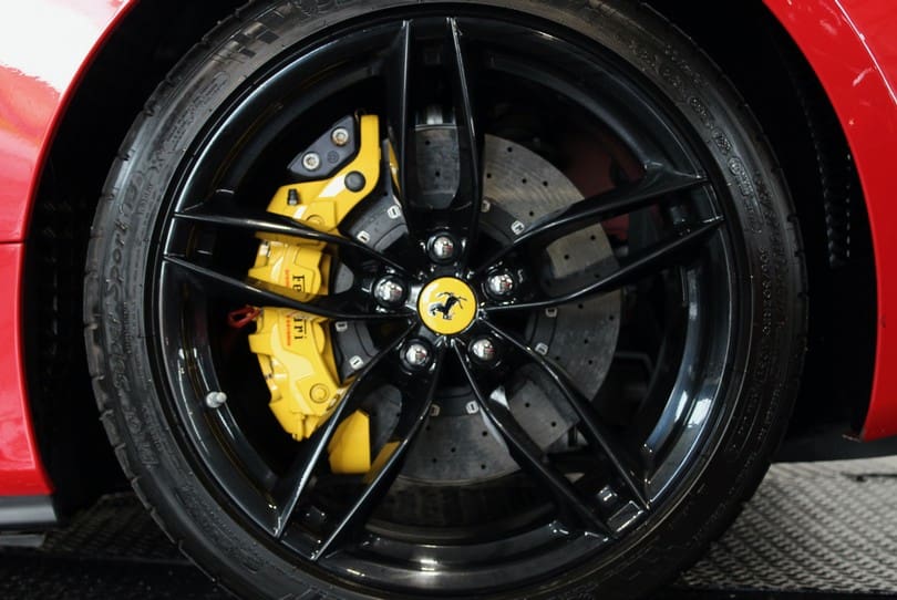 Ferrari 488 Gtb The Supercar Rooms (37)