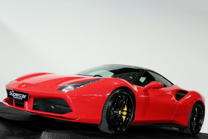 Ferrari 488 Gtb The Supercar Rooms (52)