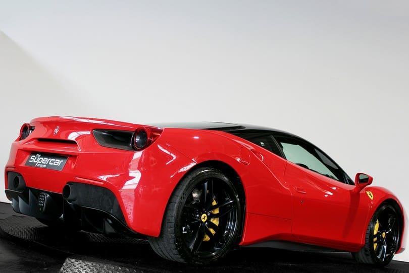 Ferrari 488 Gtb The Supercar Rooms (53)