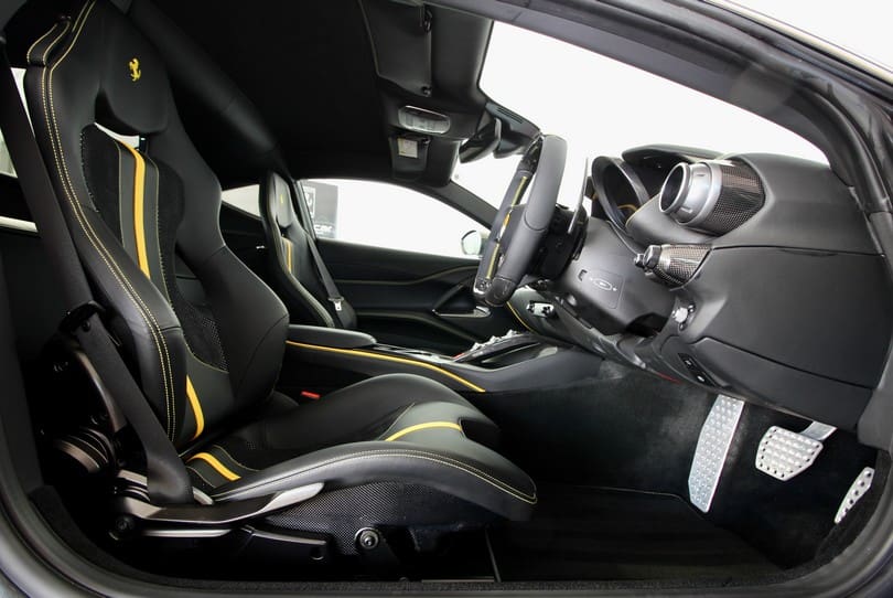 Ferrari 812 Superfast The Supercar Rooms (14)