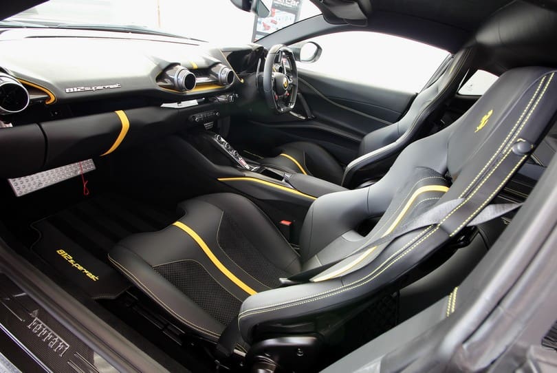 Ferrari 812 Superfast The Supercar Rooms (16)