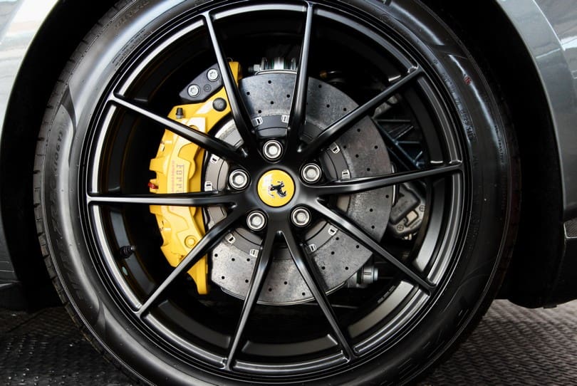 Ferrari 812 Superfast The Supercar Rooms (34)