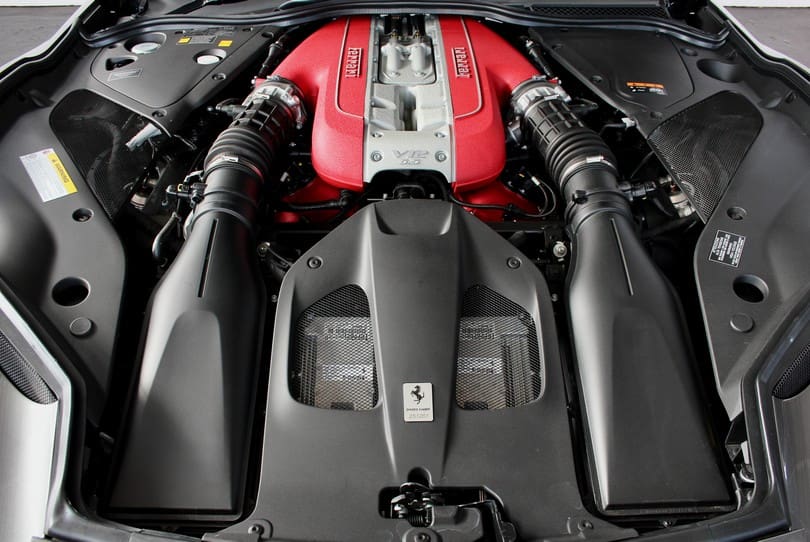 Ferrari 812 Superfast The Supercar Rooms (49)