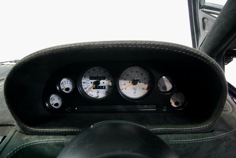 Lamborghini Diablo Sv The Supercar Rooms (17)