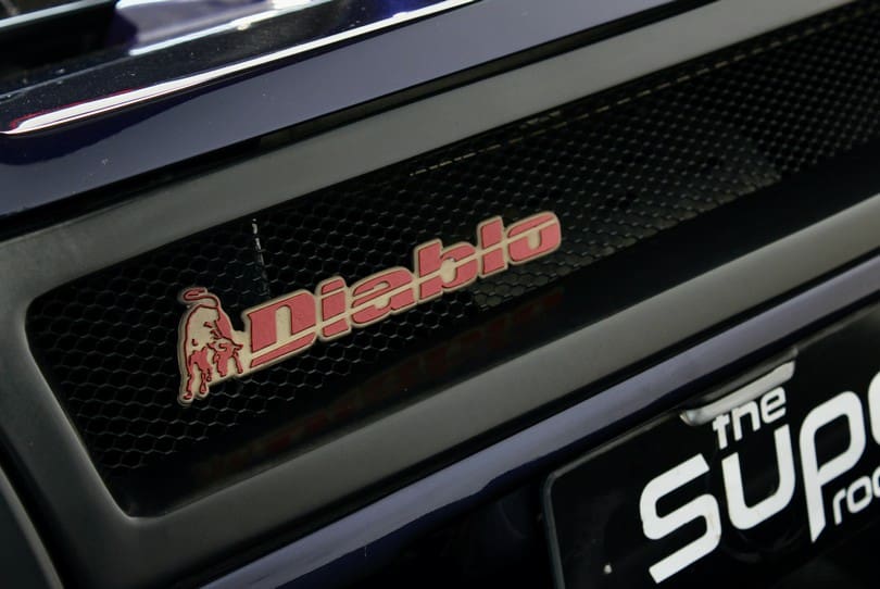 Lamborghini Diablo Sv The Supercar Rooms (41)