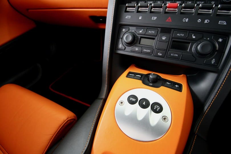 Lamborghini Gallardo Spyder The Supercar Rooms (15)