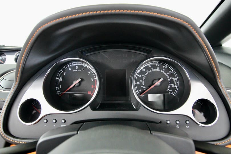 Lamborghini Gallardo Spyder The Supercar Rooms (18)