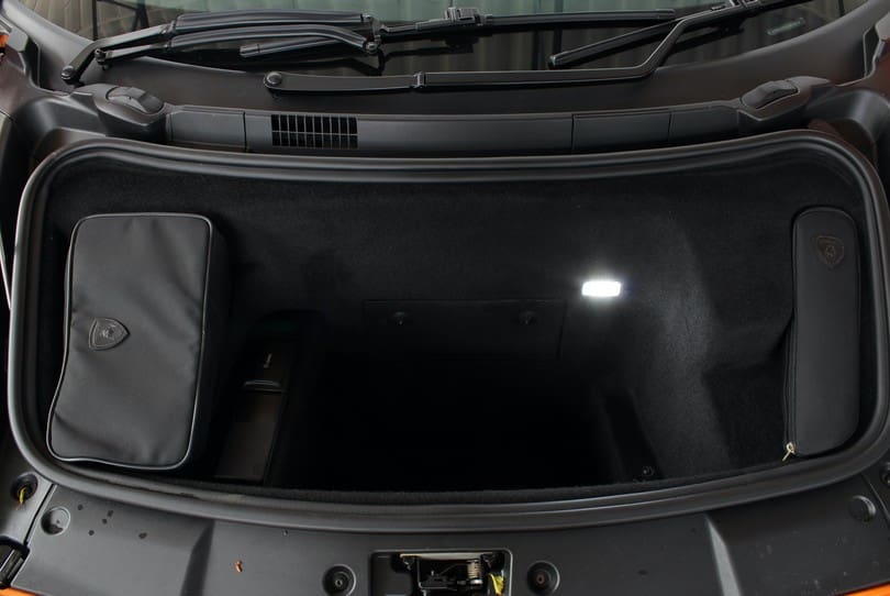 Lamborghini Gallardo Spyder The Supercar Rooms (26)