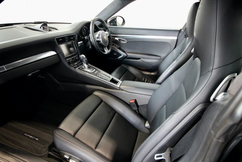 Porsche 991 Turbo The Supercar Rooms (12)