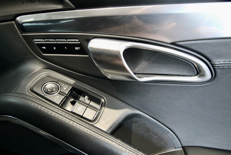 Porsche 991 Turbo The Supercar Rooms (19)