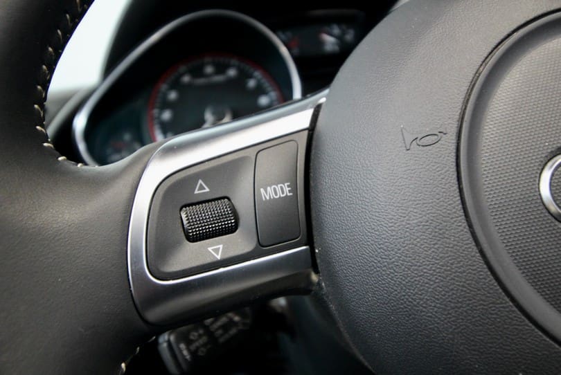 Audi R8 V10 Manual Spyder The Supercar Rooms (19)