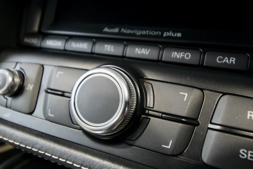 Audi R8 V10 Manual Spyder The Supercar Rooms (26)