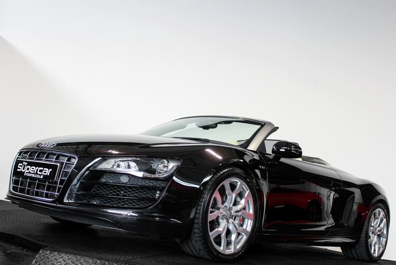 Audi R8 V10 Manual Spyder The Supercar Rooms (53)
