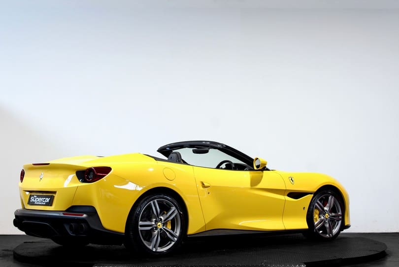 Ferrari Portofino The Supercar Rooms (3)