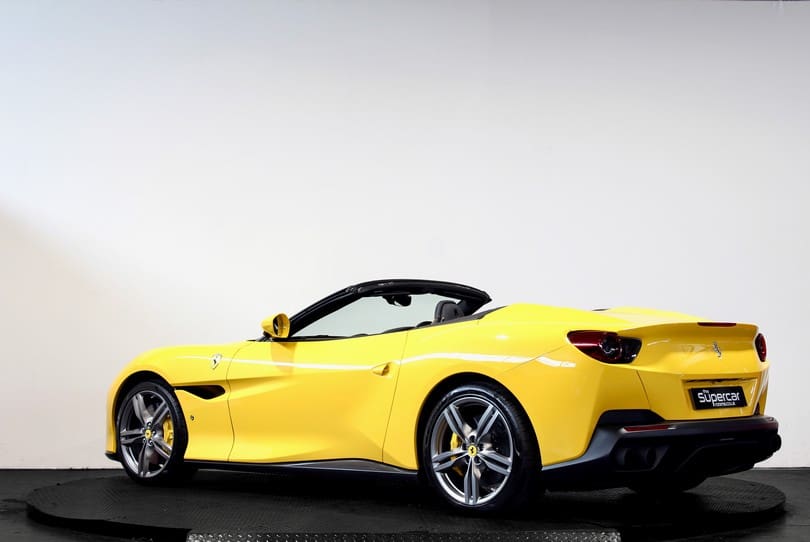 Ferrari Portofino The Supercar Rooms (5)